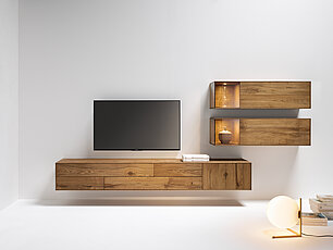 TV-Möbel in Eiche barrique
