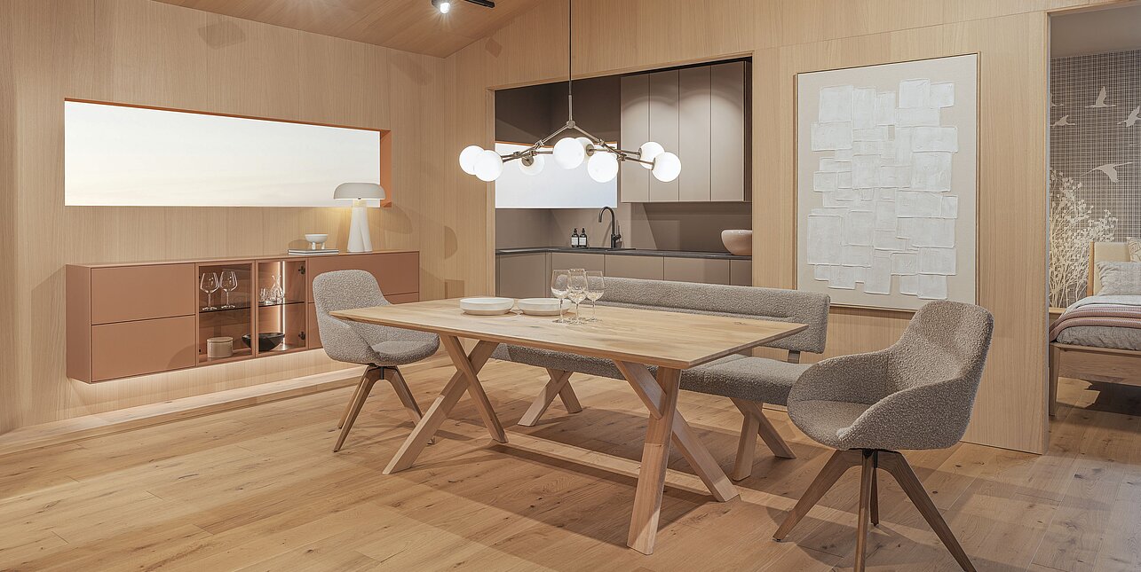 Essgruppe Modell Puro mit Holzgestell und Polsterung