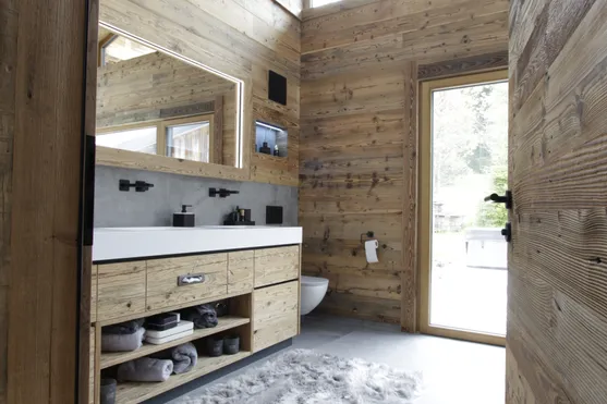 badezimmer-altholz-chalet__2_.JPG