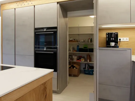 In der Speis gibt es viel Stauraum für Vorräte