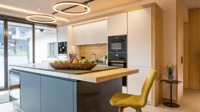 Moderne Küche im Küchenstudio Laserer in Gosau im Salzkammergut