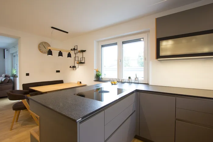 Graue Küche