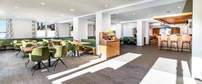 Speisesaal Restaurant mit Mobitec Stühlen