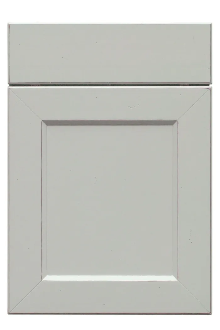 Graue Shaker Küchenfront aus Holz mit schlichtem Rahmenprofil