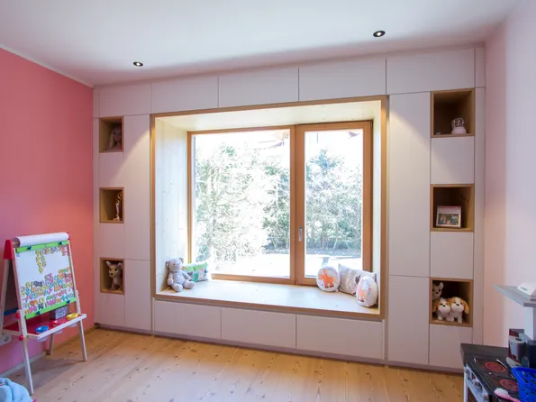 Sitzfenster mit Stauraum