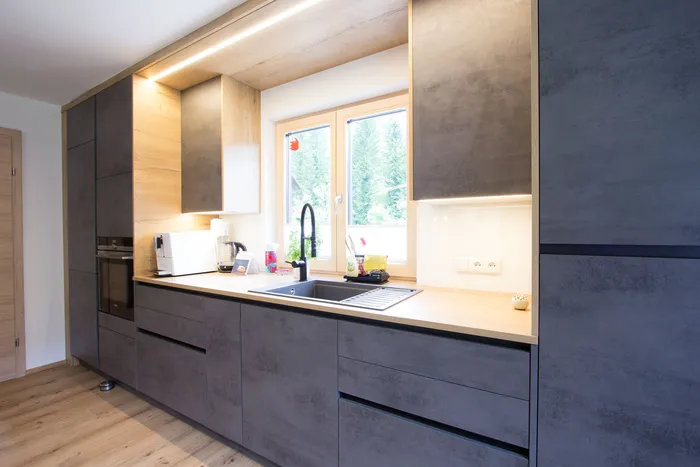 Arbeitsplatte in Eichenoptik