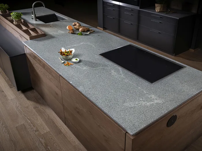 Steinplatte Mühltalsee Holzküche