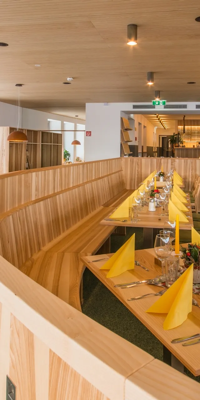 einrichtung-restaurant-krippenstein.jpg