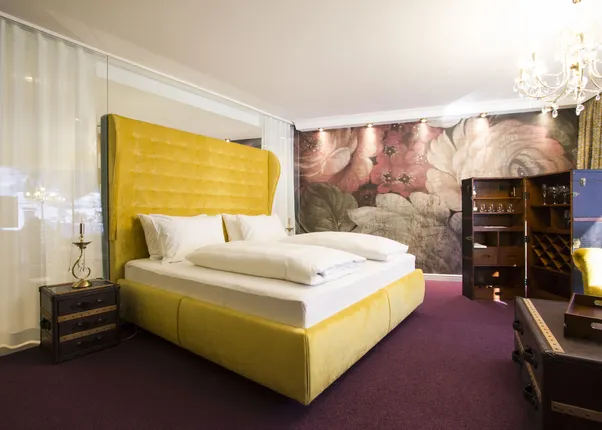 Boxspringbett-Suite-Salzbaron-Sommerhof.jpg