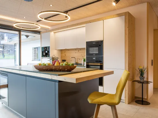 Moderne Küche im Küchenstudio Laserer in Gosau im Salzkammergut