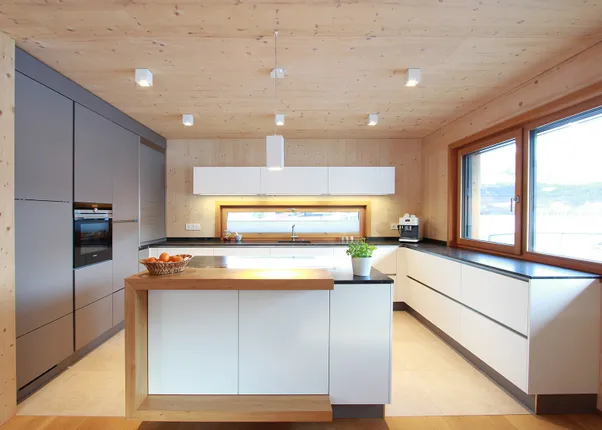 Küche im Holzhaus